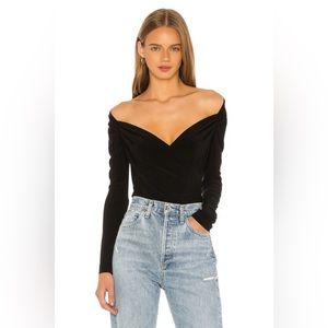 NORMA KAMALI long sleeved sweetheart off shoulder top Size Medium BNWT